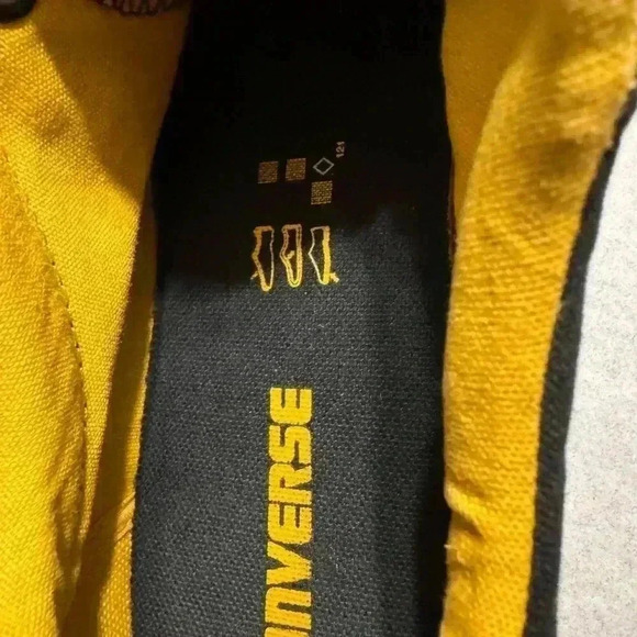 Preowned Converse Black and Yellow All Stars Men’s size 9 Women’s 11 - Picture 6 of 15